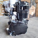 Zongshen-250cc-Motorcycle-4-Stroke-Sport-Ktm-CB250-Engine-with-5-Gearshift-for-YAMAHA 2.png